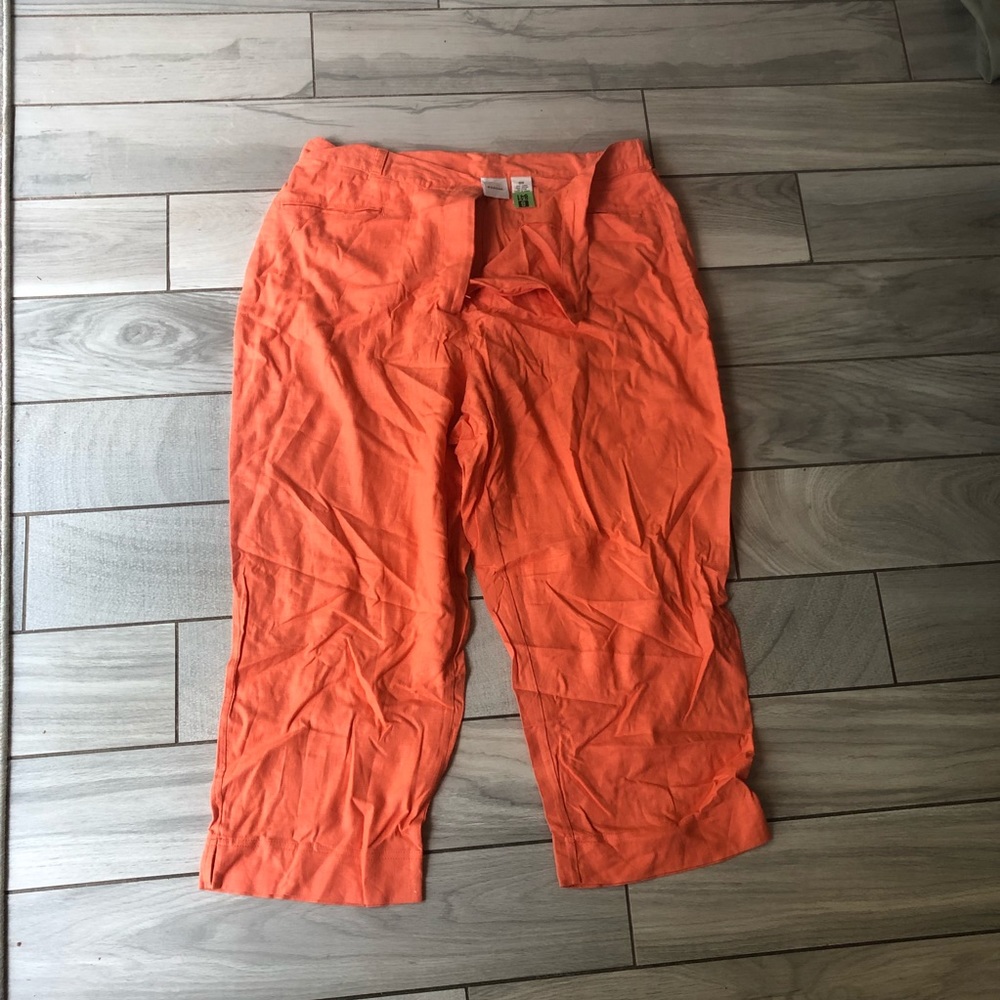 Merona orange capris 18w